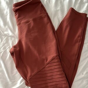 Burnt Orange Size Small Old Navy Active Leggings